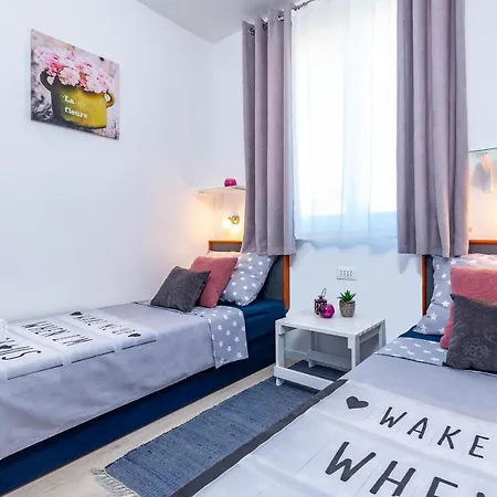 Masa Apartman